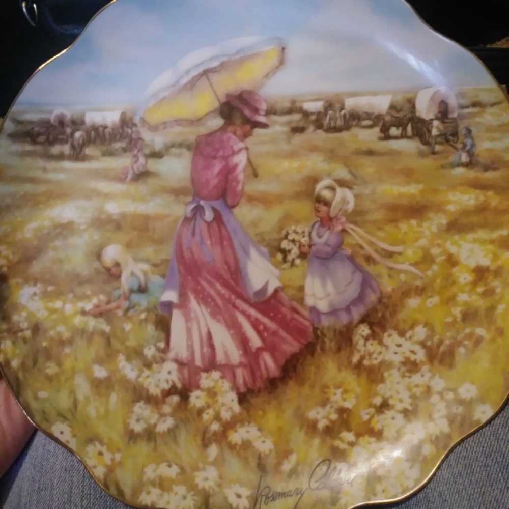 Picking daisies limited edition plate